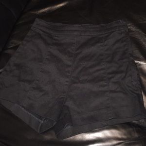 Black high waisted shorts, h&m